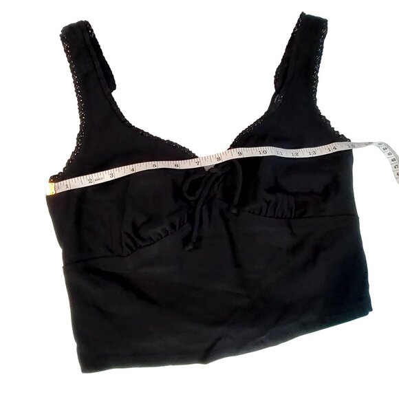 Wild Fable Womens Black Cropped Tank Top With Lace Trim & Adjustable Straps M - Picture 3 of 7